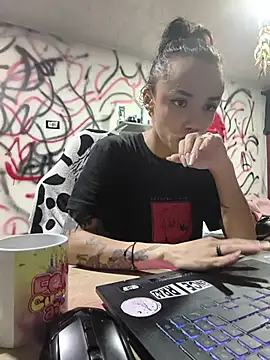 CharlotteKravizz's cam snapshot