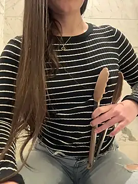 Isabella21_'s cam snapshot