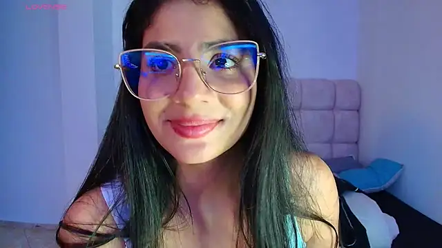 Julieta_Rose19's cam snapshot