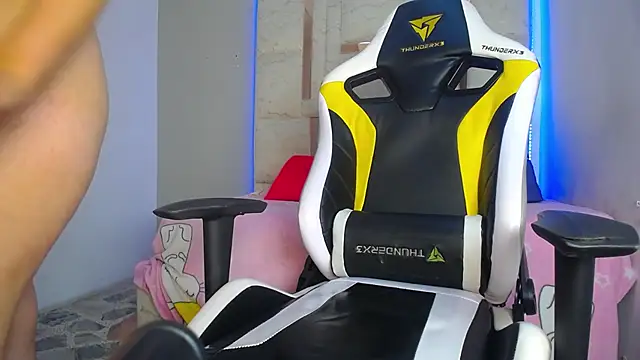 Little_bubu's cam snapshot