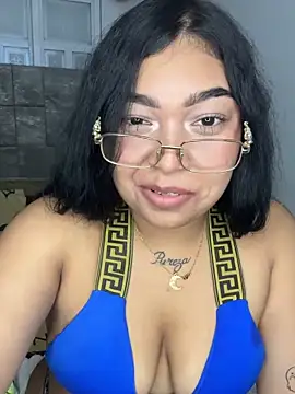 Latin_bigbutt's cam snapshot