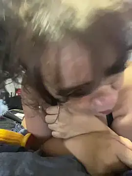 Sweeetness_Milf live sex cam