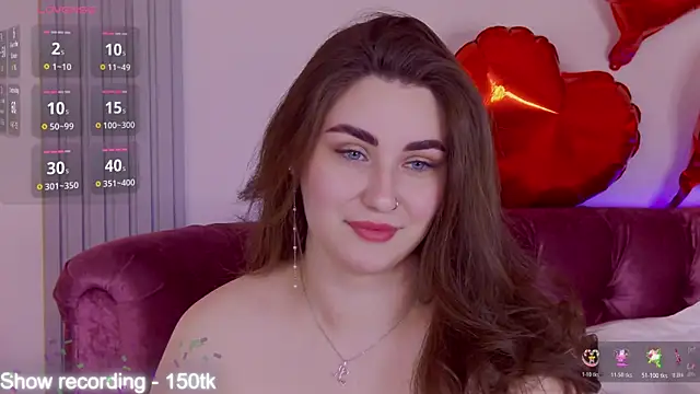 KiraBarlows live sex cam