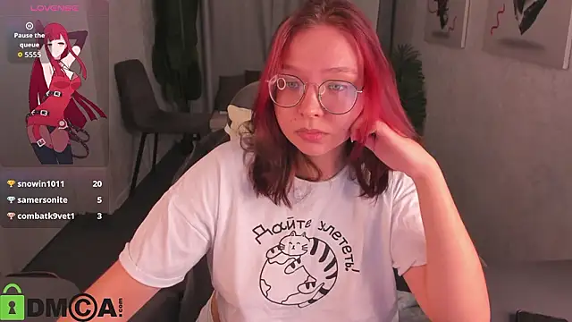 Nuura_Moore's cam snapshot