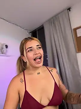 JoselinFlower_'s cam snapshot