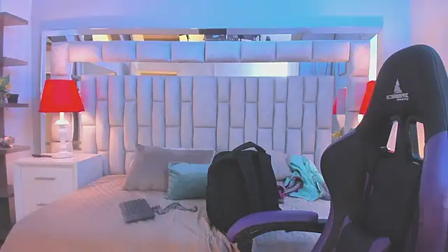 mariiahneedles live sex cam