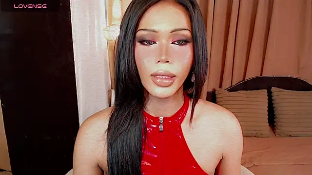 Miss-Yenn live sex cam