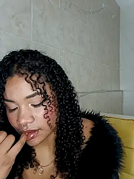 BrianaSweetxxx's cam snapshot