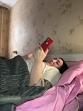 Naughtbaby_2025's cam snapshot