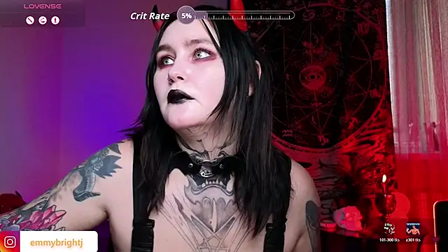 Emmybrightj_666's cam snapshot