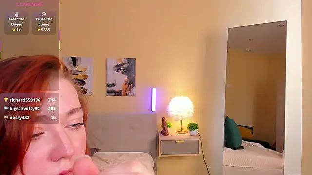 Diana_charon's cam snapshot