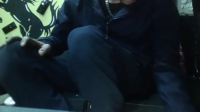 ILOVEhairywoman's cam snapshot