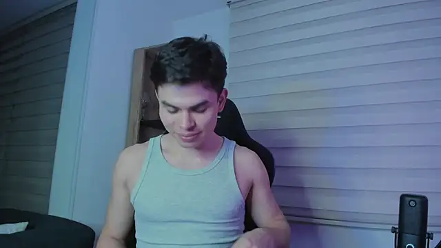 alejooo_twink live sex cam