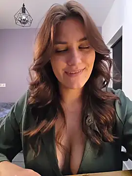 MiaRides19 live sex cam