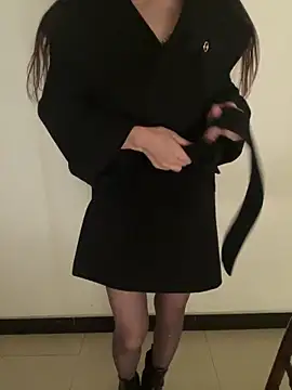 Carlin-yiyi live sex cam