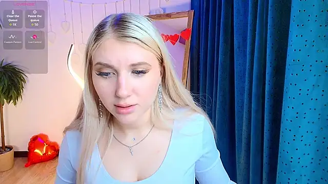 Evacadooo's cam snapshot