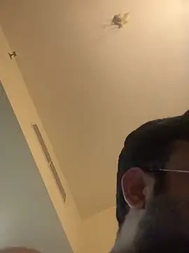 HonedGrub live sex cam