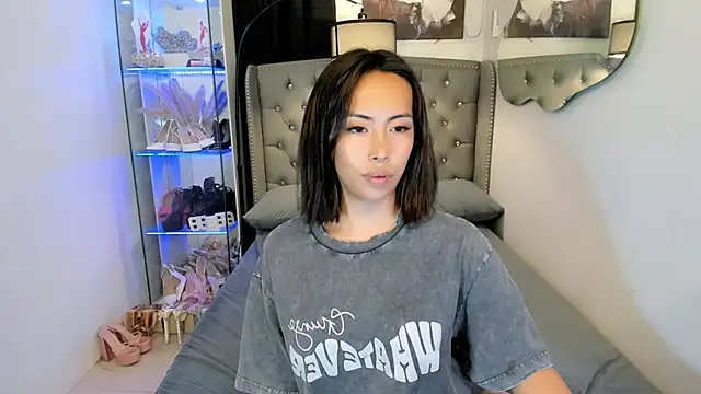 reighnempress live sex cam