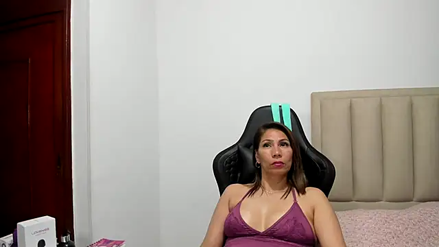 Chloemiller89's cam snapshot