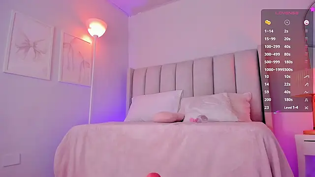 your_alina18 live sex cam