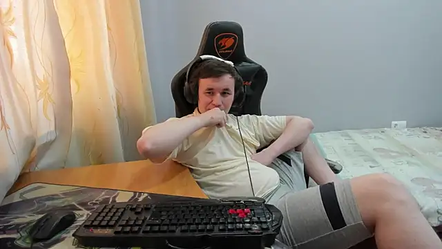 iliaskrislove live sex cam