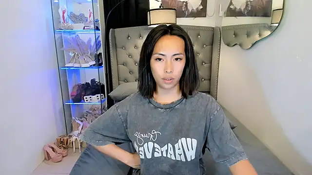 reighnempress live sex cam