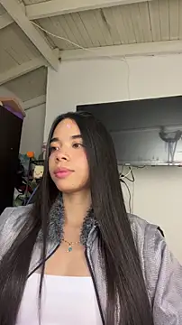 Milleradhara24 live sex cam