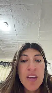 LunaBeya live sex cam