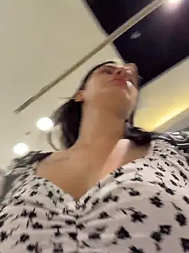 MiraReach live sex cam