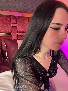 Veronicaa_lodge1's cam snapshot