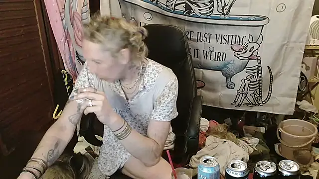 Ombeline1 live sex cam