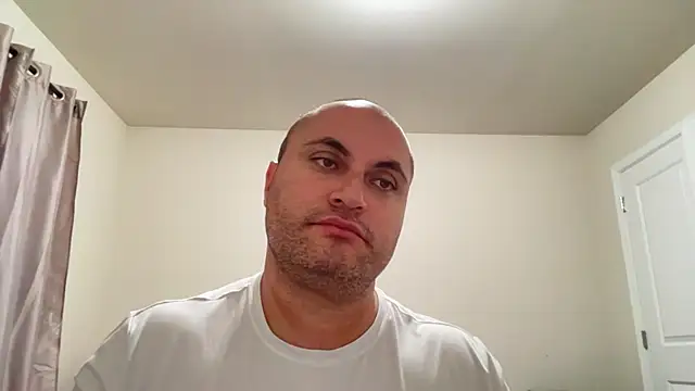 SluggishChase99 live sex cam