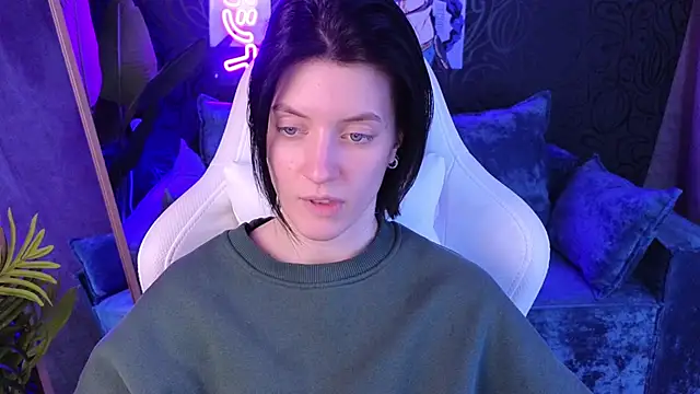 roxy_riot_'s cam snapshot