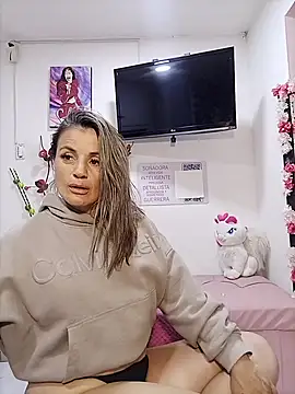 sweetfantasyy69's cam snapshot