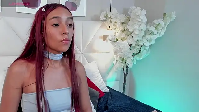 Bella__Peach's cam snapshot