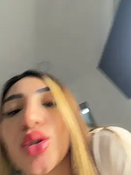 KimCollinss's cam snapshot