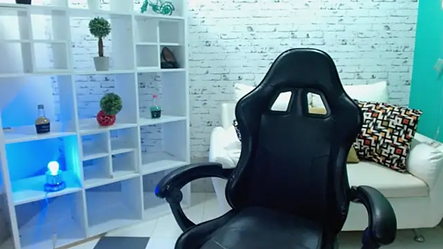 Miss_Shaira's cam snapshot