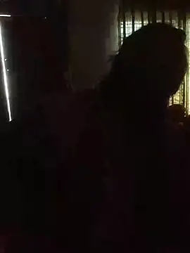 momo_loves live sex cam