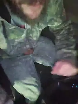 Spunwhiteboy1992 live sex cam