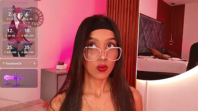 LunaVelour13's cam snapshot