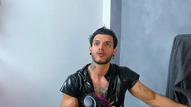 JuanBlade live sex cam