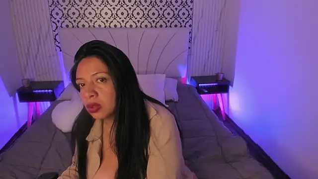 Renatta_Milly's cam snapshot