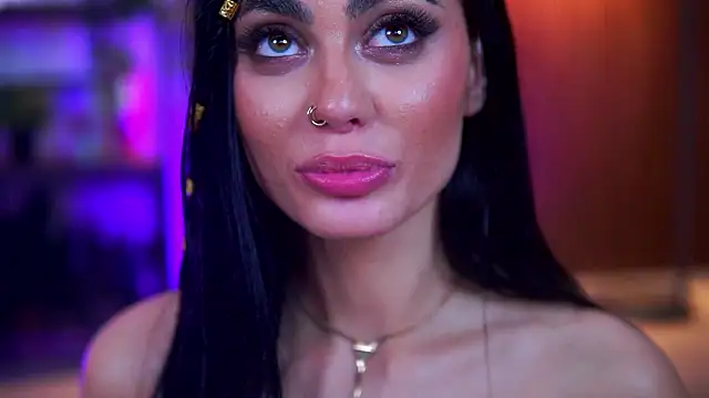 RavennaDArcy live sex cam