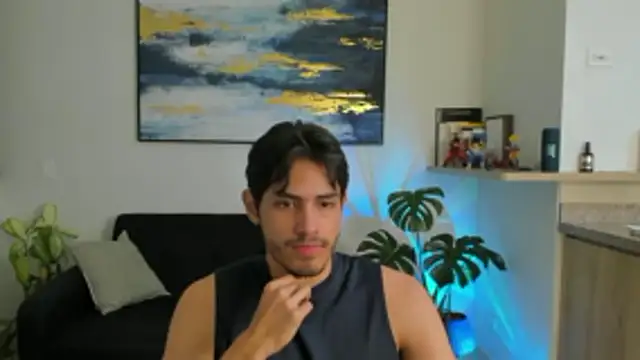 TylerLions's cam snapshot