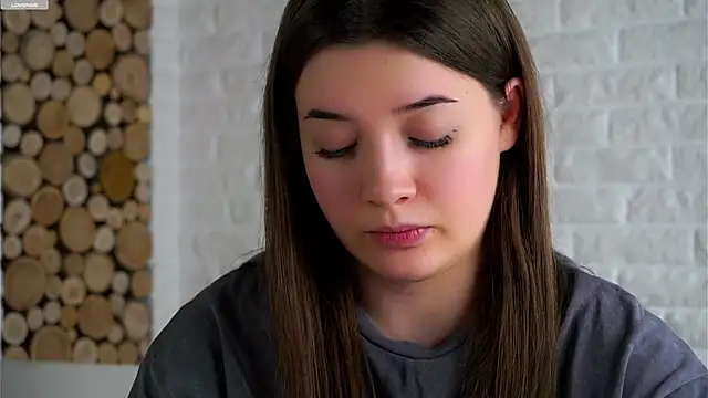 LowOncoming live sex cam