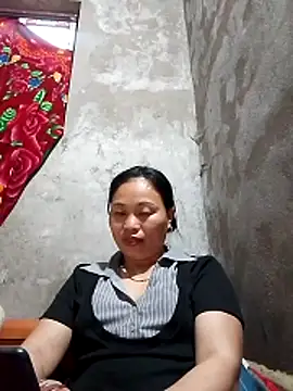 Maikha08 live sex cam