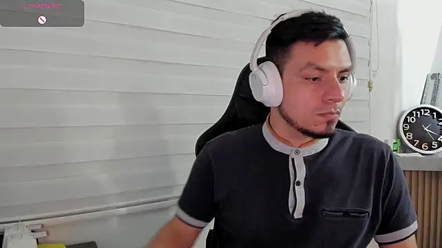 Rick_Adams's cam snapshot