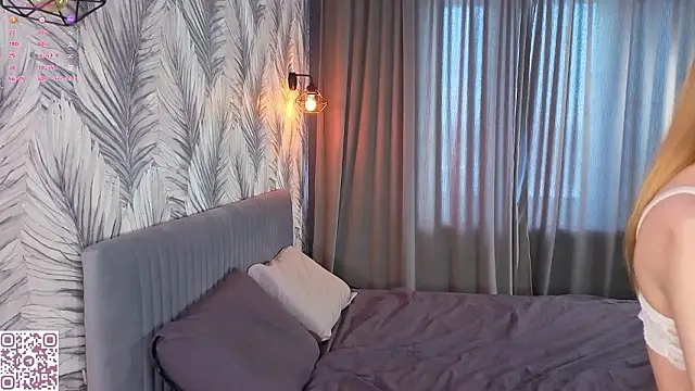 ElvinaRose's cam snapshot