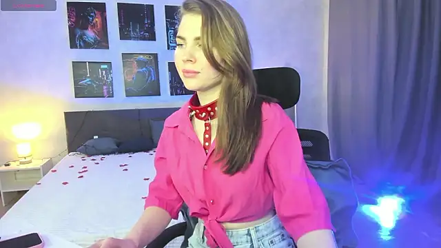 little__isabel's cam snapshot