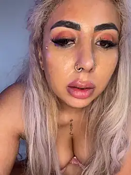 zara_bellexx live sex cam